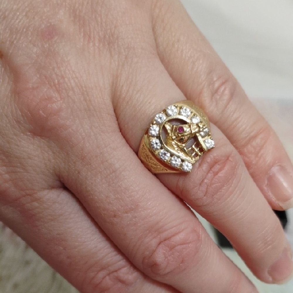 SALE! RARE! 40's 14kt Elegant Gold Horse Shoe Ring 11 Diamonds & 1 Ruby Eye - Picture 2 of 12